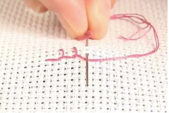 How to Work a Blanket Stitch photo